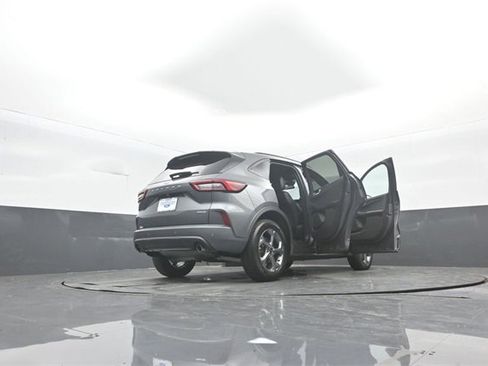 Certified 2023 Ford Escape ST-Line w/ Tech Pack #1 image 42