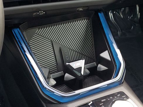 Used 2025 BMW X3 xDrive30i w/ Premium Package image 19