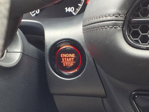 Used 2023 Honda HR-V LX image 26