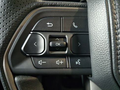 New 2025 Toyota 4Runner 4WD image 25