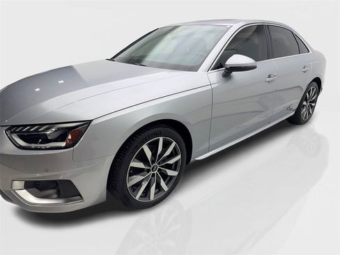 Used 2023 Audi A4 2.0T Premium w/ Convenience Package image 11