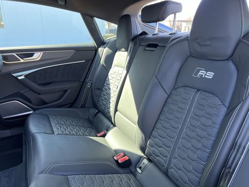 Certified 2024 Audi RS 7 Performance image 33