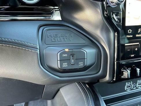 New 2026 RAM 2500 Limited AWD/4WD image 23