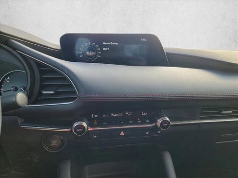 Used 2024 MAZDA MAZDA3 s image 21