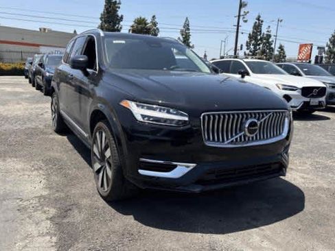 Used 2024 Volvo XC90 T8 Ultimate w/ Lounge Package AWD/4WD image 8