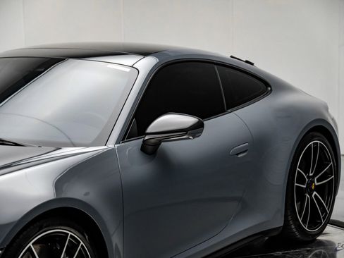 Used 2024 Porsche 911 Carrera GTS RWD image 26