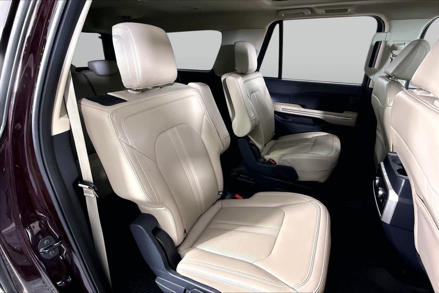 Used 2024 Ford Expedition Max Limited RWD image 17