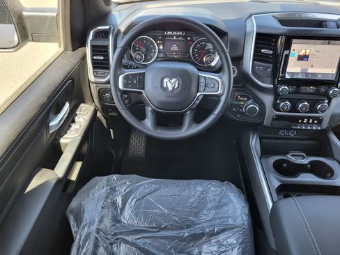 New 2026 RAM 1500 Express AWD/4WD image 20
