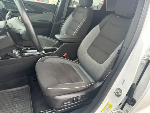 Used 2023 Chevrolet TrailBlazer LT AWD/4WD image 10