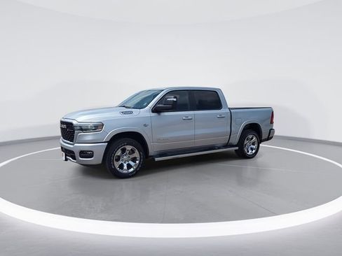 New 2026 RAM 1500 4x4 Crew Cab image 4
