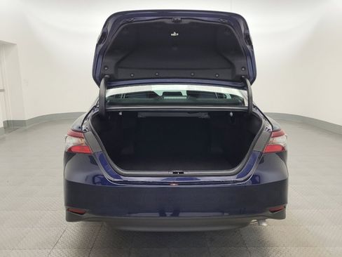 Used 2022 Toyota Camry LE image 29