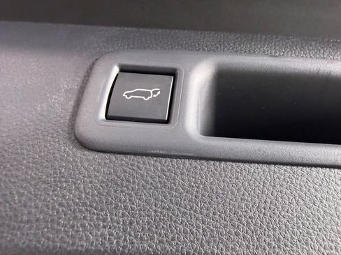 Used 2026 Toyota Highlander XLE AWD/4WD image 29