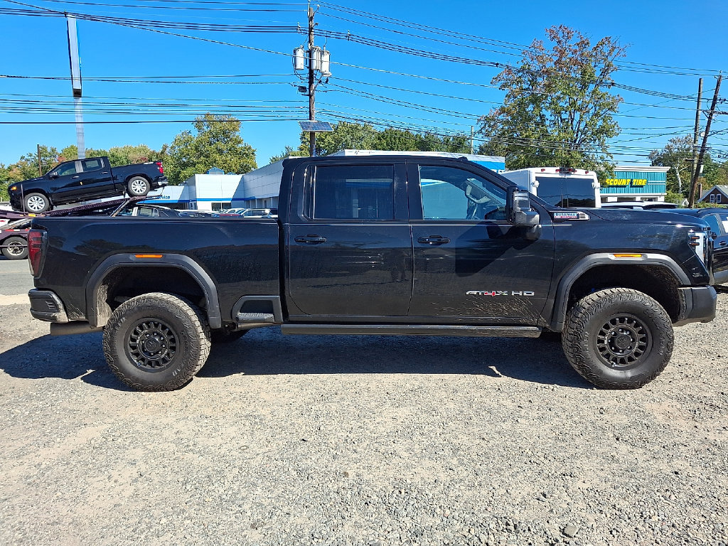 Used 2025 GMC Sierra 2500 AT4X w/ AT4X AEV Edition AWD/4WD image 9