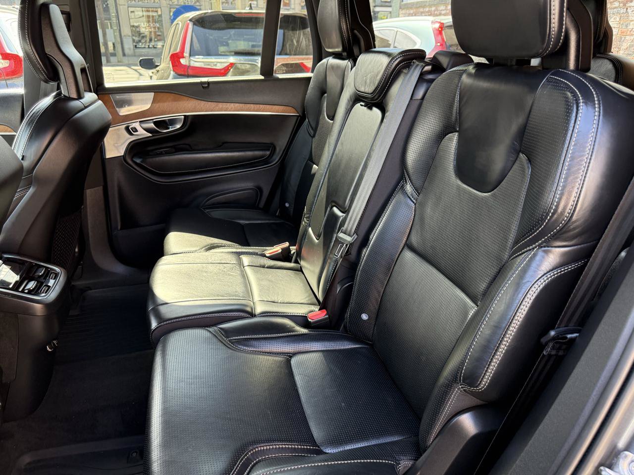 Used 2018 Volvo XC90 T6 Inscription w/ Convenience Package AWD/4WD image 7