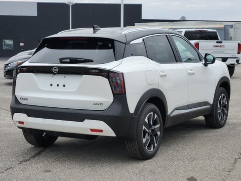 Used 2026 Nissan Kicks SV w/ Cold Weather Package AWD/4WD image 3