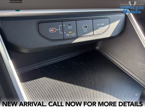 Used 2026 Kia Carnival FWD image 10