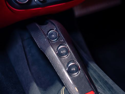 Used 2015 Ferrari F12 Berlinetta RWD image 14