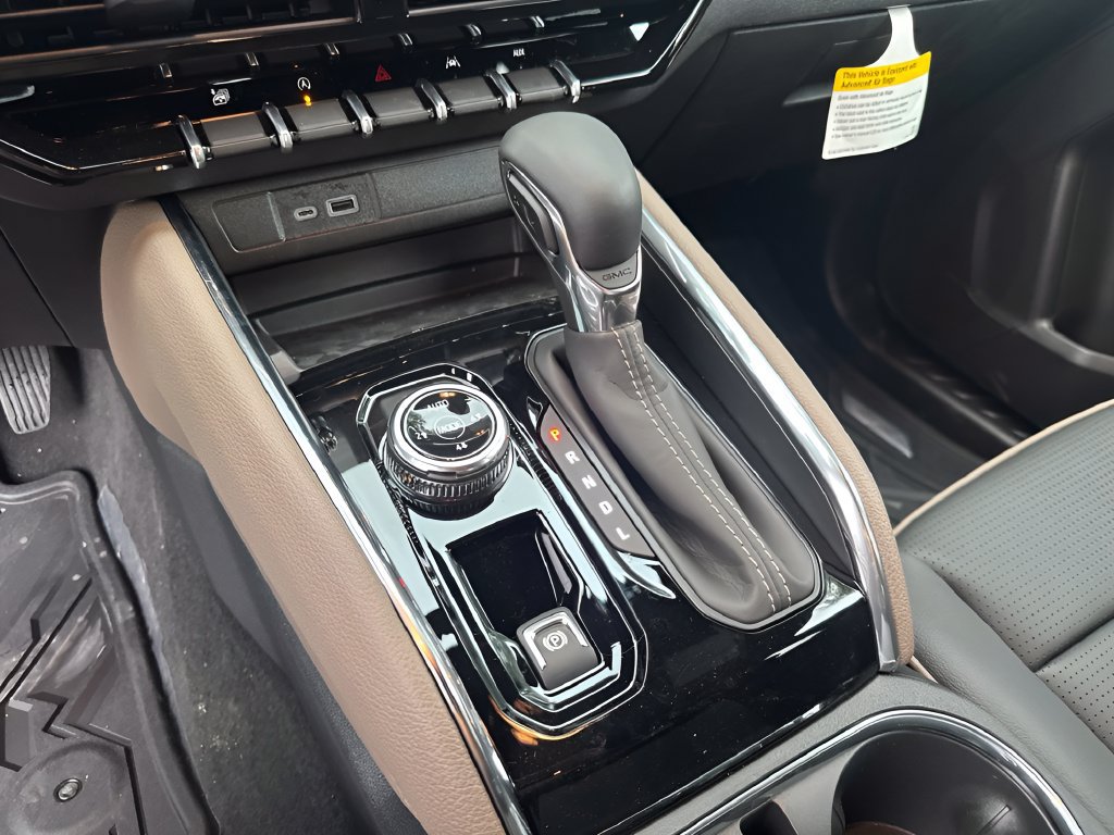 New 2026 GMC Canyon Denali AWD/4WD image 15