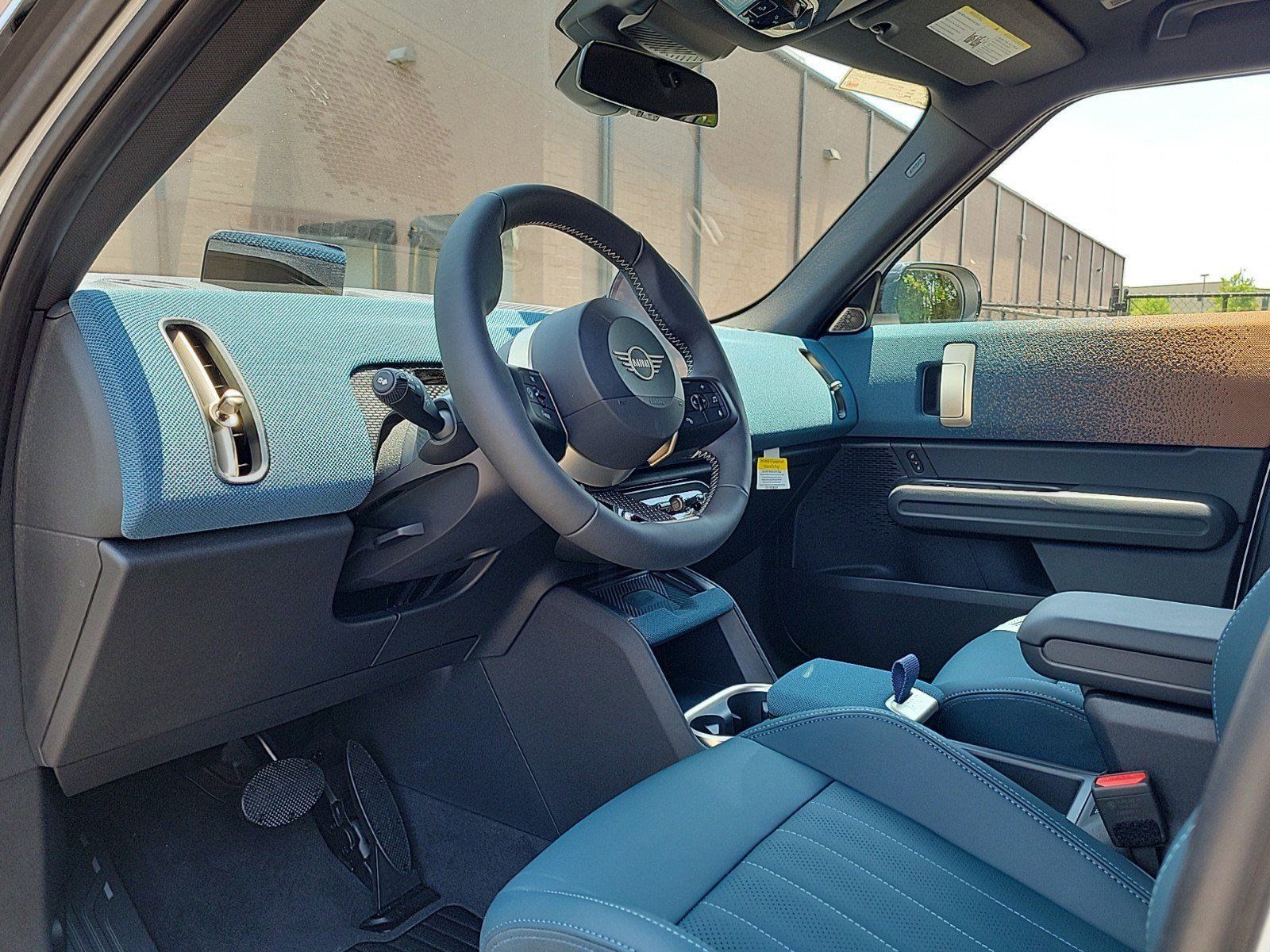 Used 2025 MINI Cooper Countryman S w/ Comfort Package Max AWD/4WD image 4