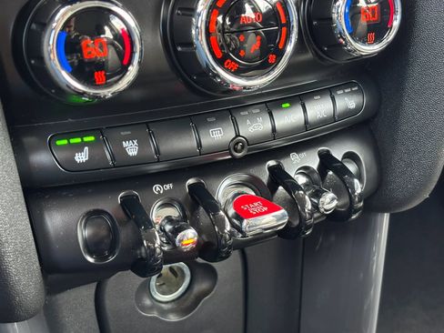 Used 2015 MINI Cooper 2-Door Hardtop FWD image 25