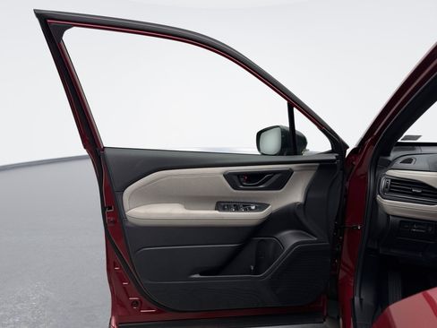 Used 2025 Subaru Forester Premium AWD/4WD image 9