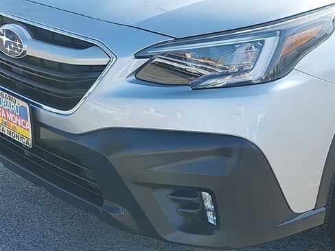 Used 2020 Subaru Outback Premium image 31