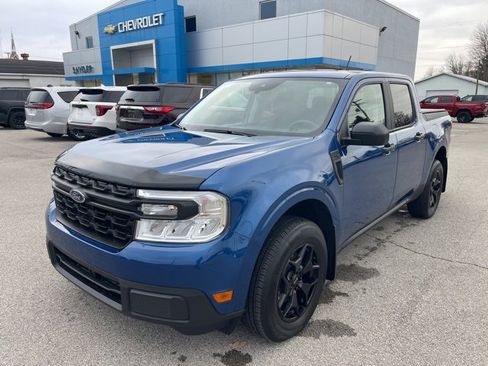 Used 2024 Ford Maverick XL image 2