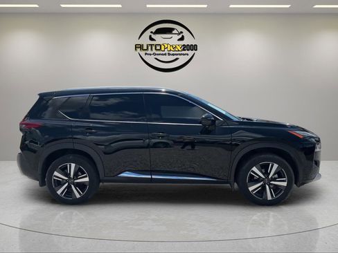 Used 2023 Nissan Rogue Platinum w/ Platinum Premium Package FWD image 8