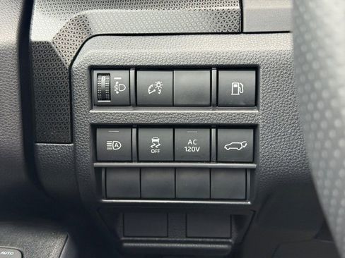 Used 2025 Toyota 4Runner Limited AWD/4WD image 19