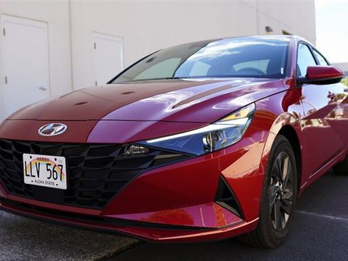 Used 2021 Hyundai Elantra SEL w/ Convenience Package FWD image 1