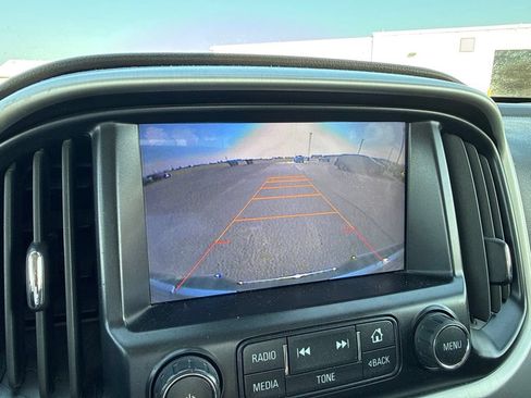 Used 2015 GMC Canyon SLT w/ Driver Alert Package RWD image 17