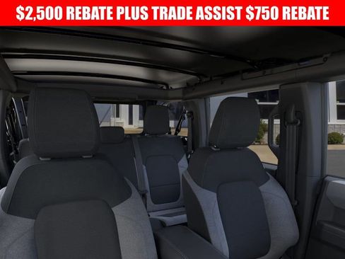 New 2025 Ford Bronco 4-Door image 12