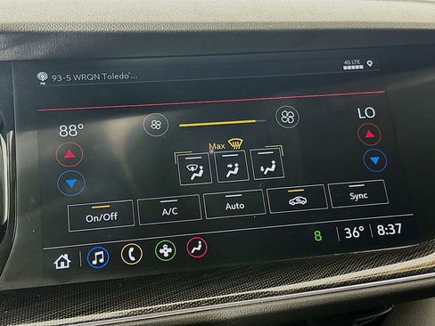 Used 2023 Buick Envision Essence image 21