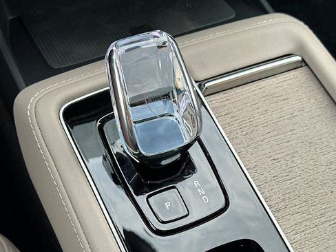 New 2026 Volvo XC90 B6 Plus w/ Protection Package Premier image 25