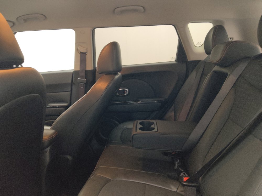 Used 2019 Kia Soul ! FWD image 18