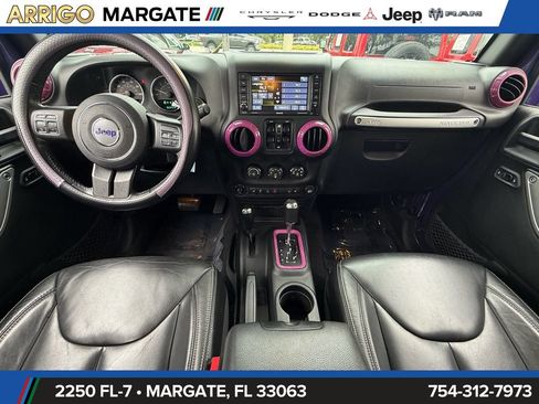Used 2017 Jeep Wrangler Unlimited Sahara w/ Connectivity Group AWD/4WD image 14