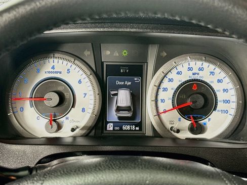 Certified 2017 Toyota Sienna SE Premium FWD image 14