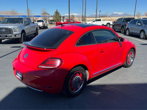 Used 2018 Volkswagen Beetle 2.0T Coast image 7