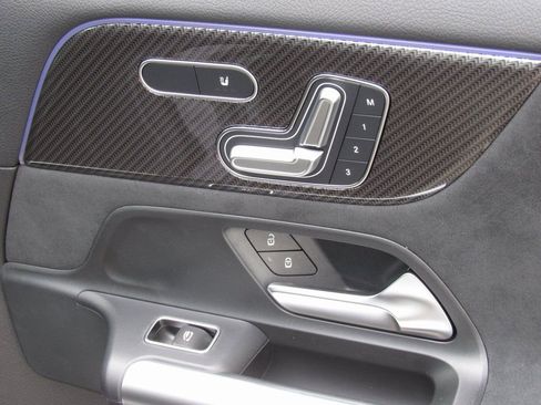 New 2025 Mercedes-Benz GLA 35 AMG 4MATIC image 25