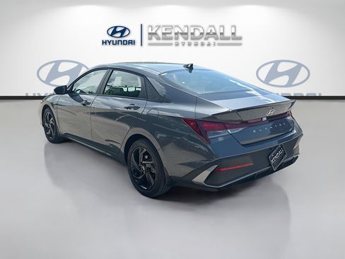 Certified 2026 Hyundai Elantra Sport FWD image 4