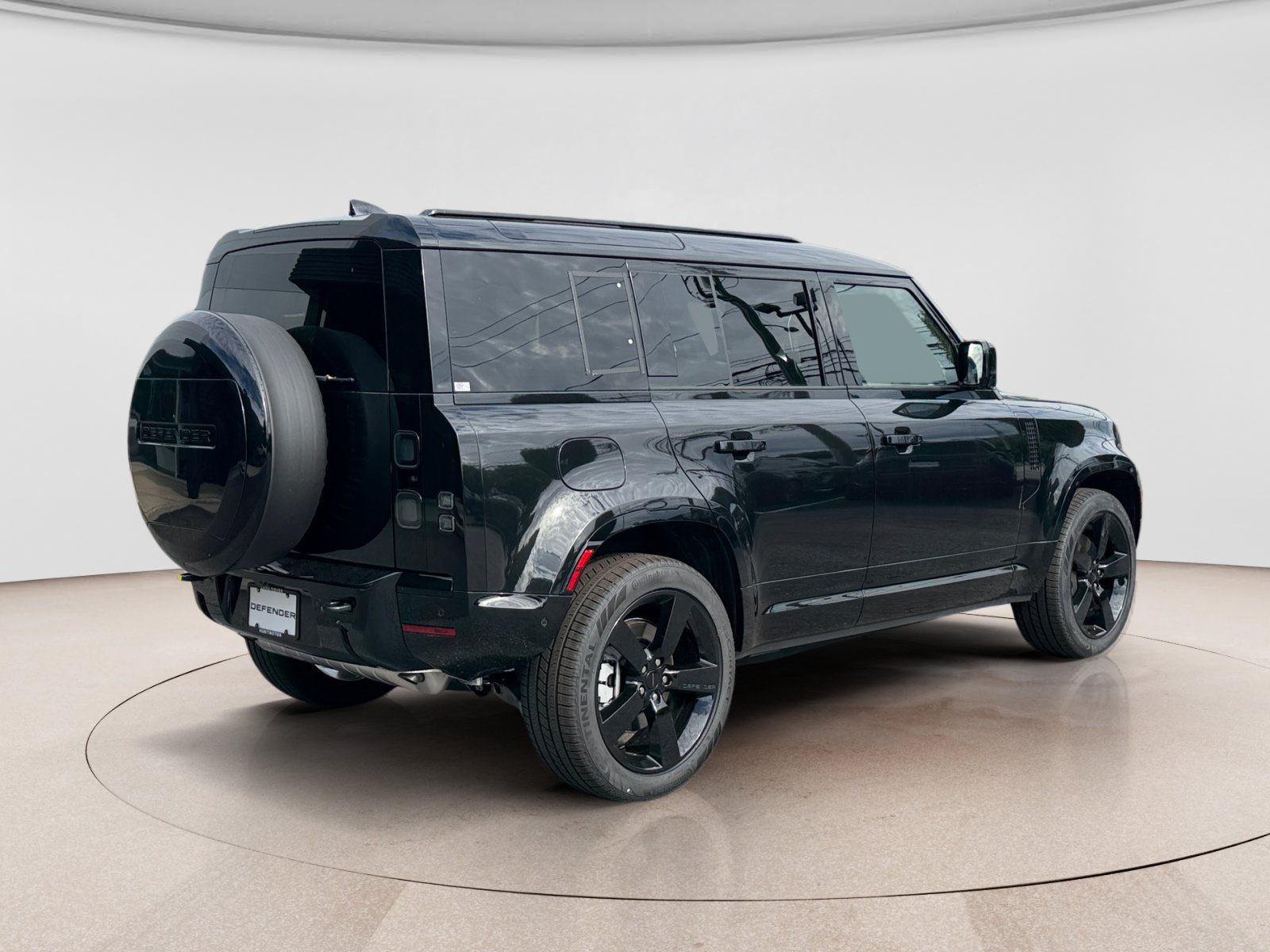 New 2026 Land Rover Defender 110 X-Dynamic SE AWD/4WD image 5