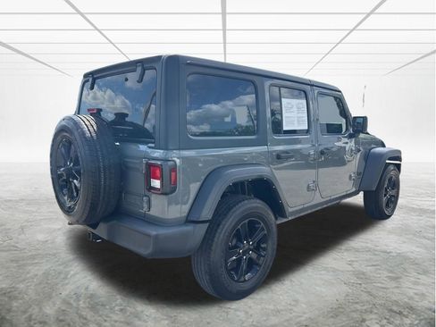 Used 2022 Jeep Wrangler Unlimited Sport image 4