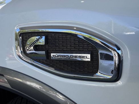 Used 2016 Nissan Titan PRO-4X image 4