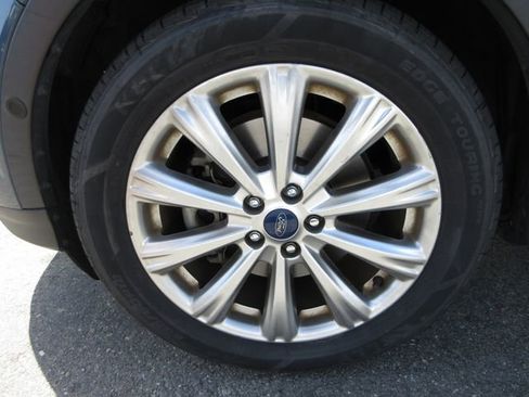 Used 2018 Ford Escape Titanium FWD image 5