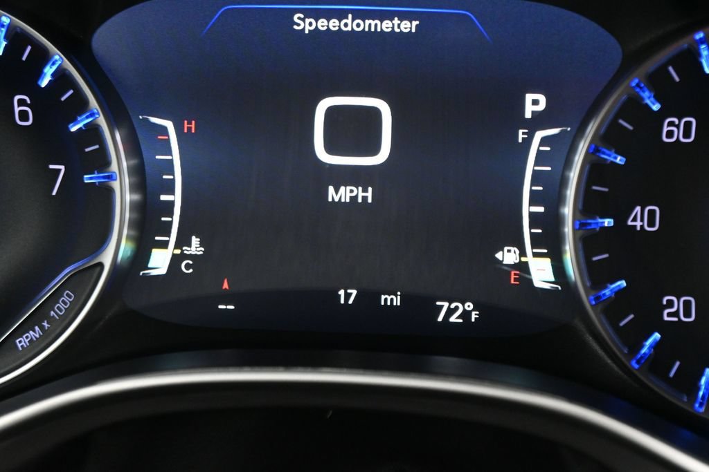 New 2027 Chrysler Pacifica Select FWD image 17