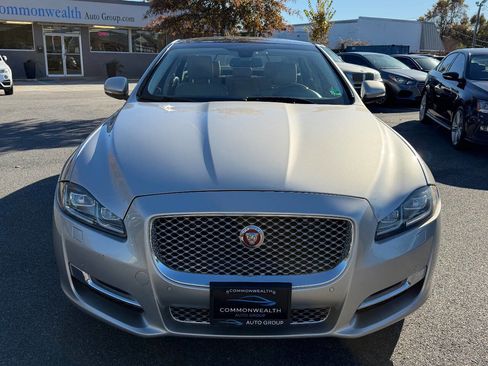Used 2017 Jaguar XJ L Portfolio image 4