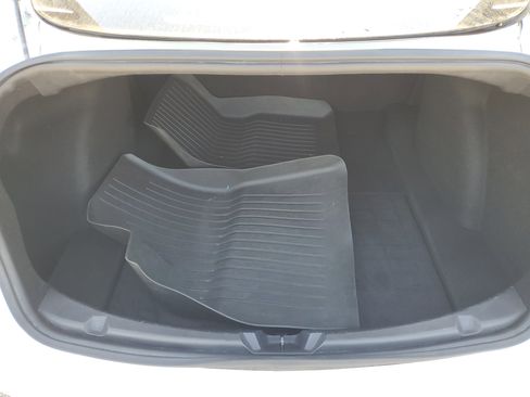 Used 2020 Tesla Model 3 Standard Range image 11