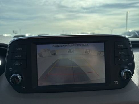 Used 2019 Hyundai Santa Fe Limited image 20