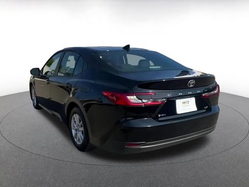 Used 2025 Toyota Camry LE image 11