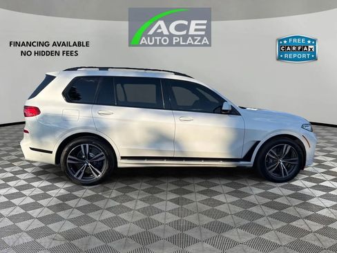Used 2022 BMW X7 xDrive40i w/ M Sport Package AWD/4WD image 4